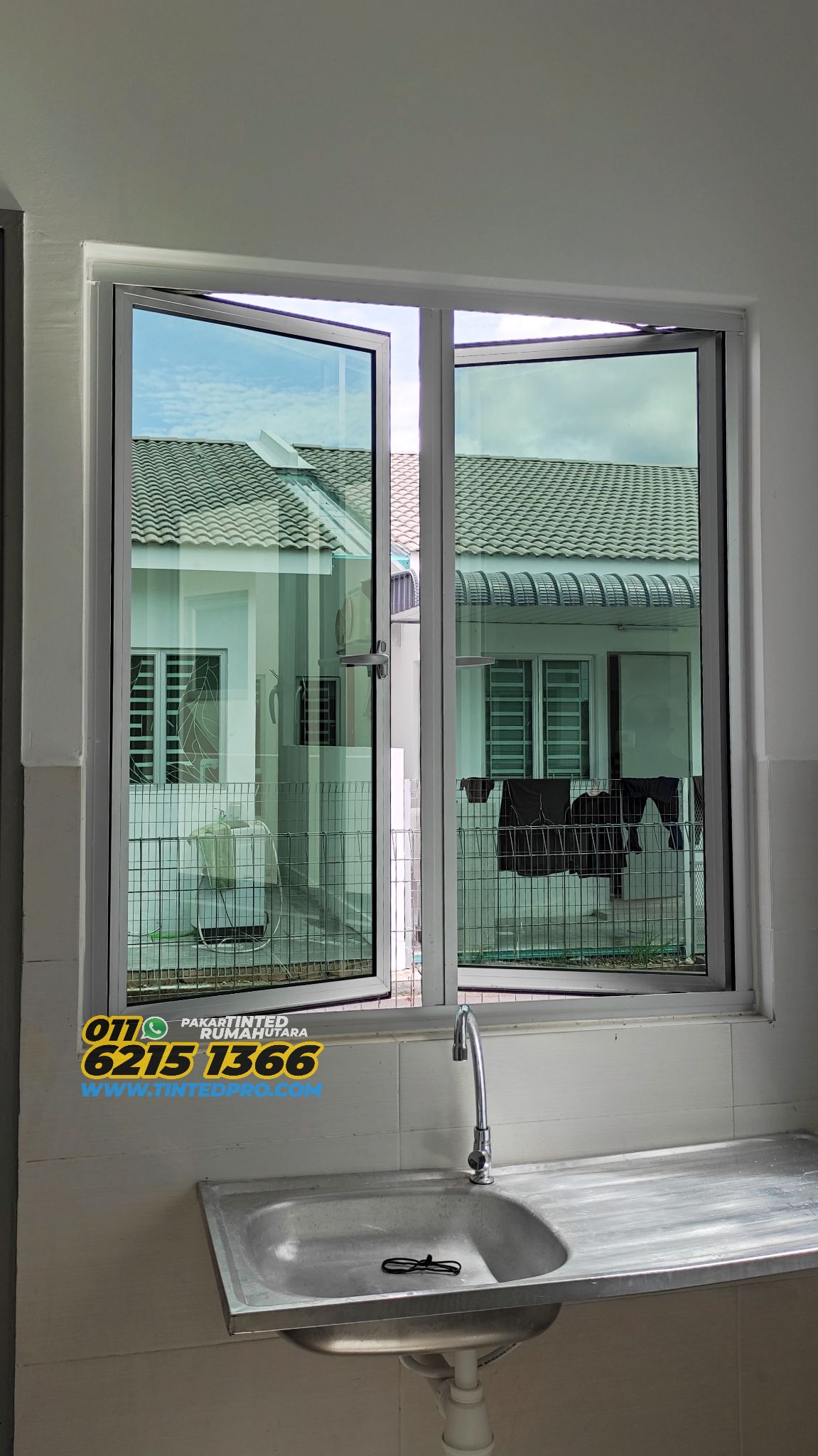 Tinted rumah Taman Anggerik, Parit Buntar, Perak