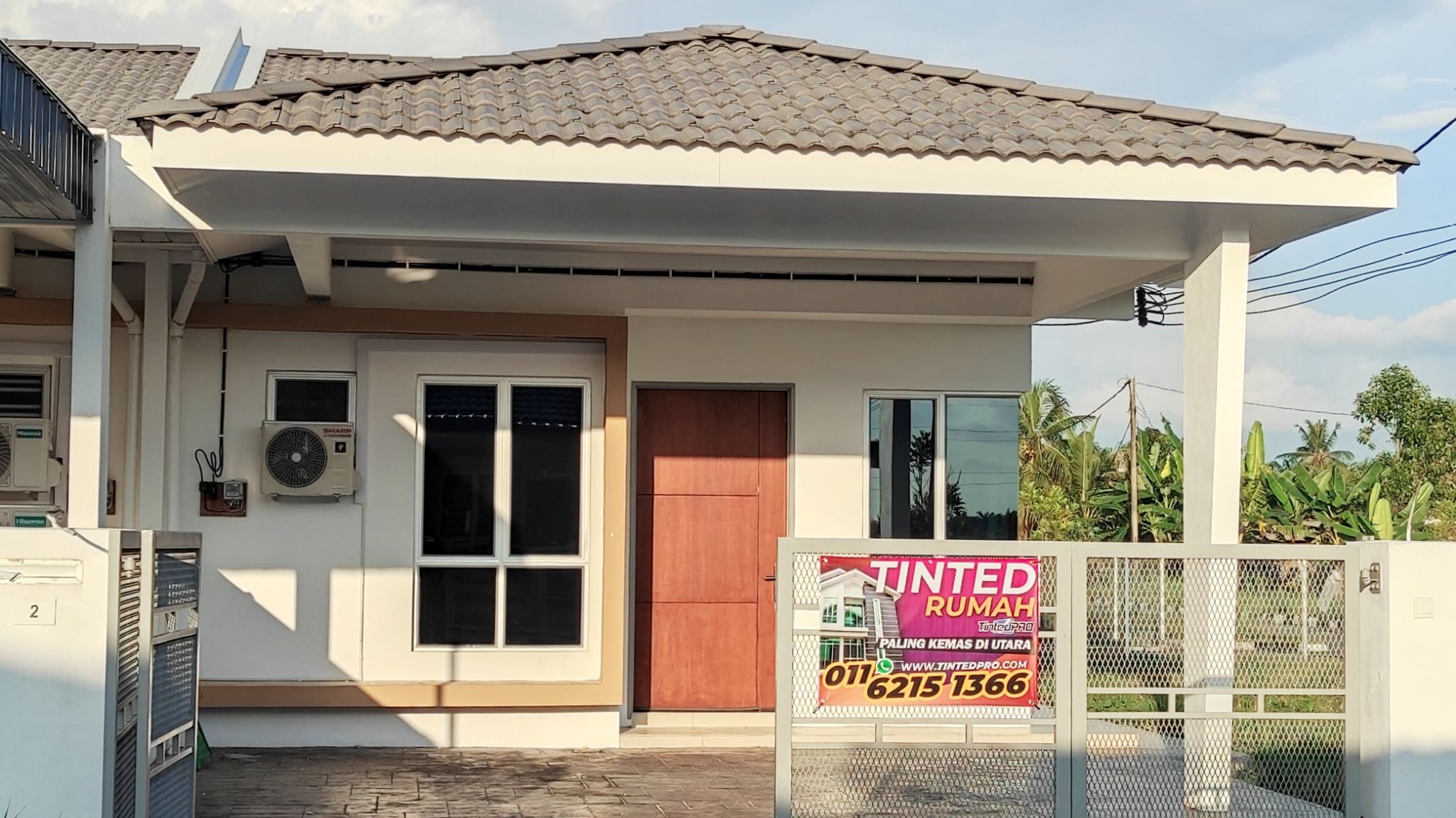 Tinted rumah Taman Anggerik, Parit Buntar, Perak
