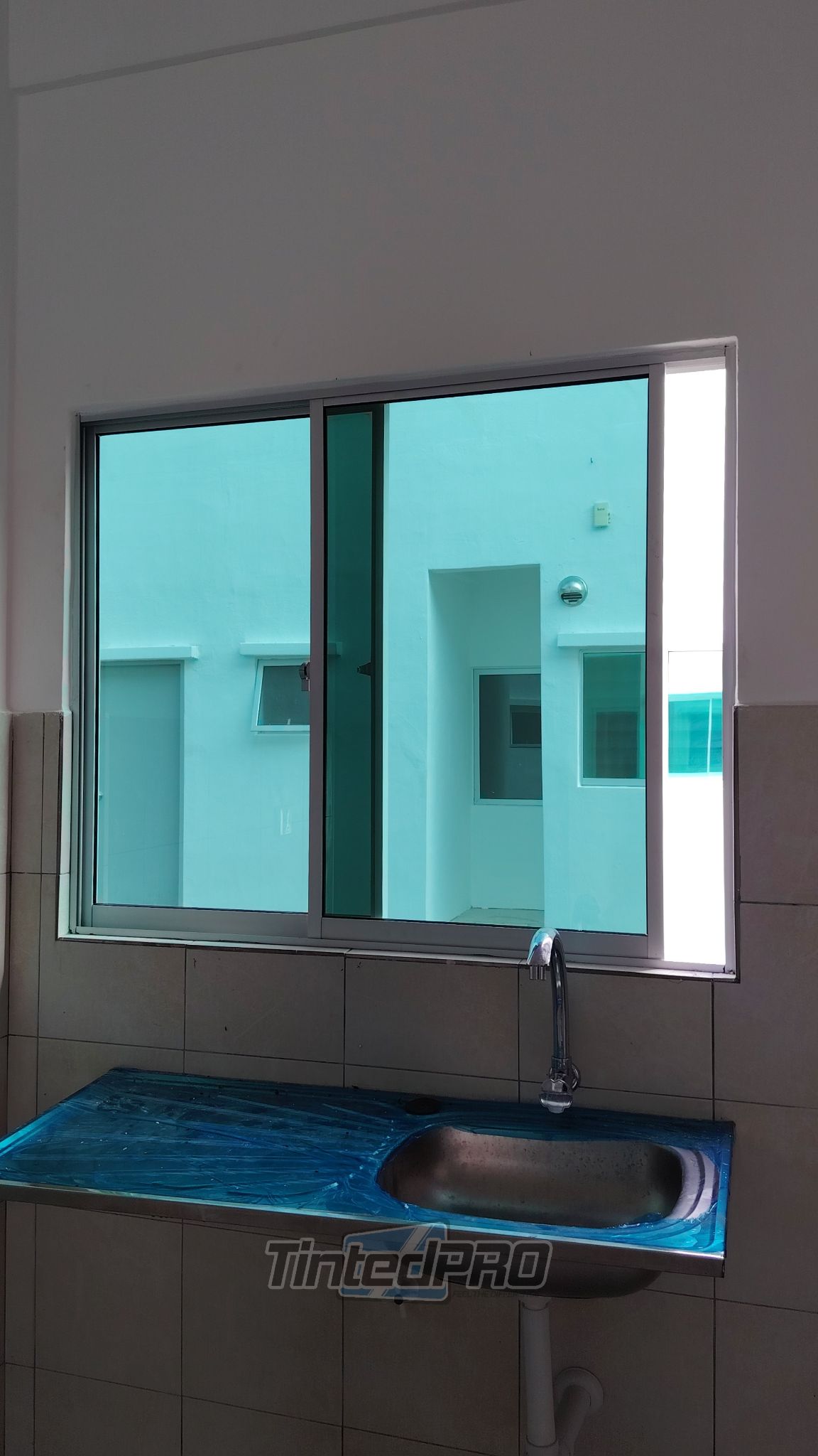 Pemasangan tinted rumah di Taman Arowana (Scientex) Sungai Petani, Kedah