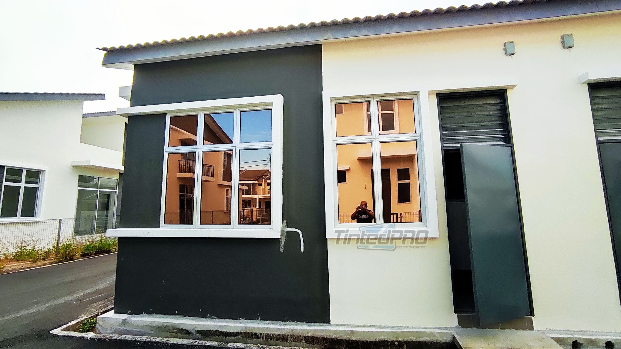 Tinted rumah Taman Kerian Putra, Parit Buntar, Perak